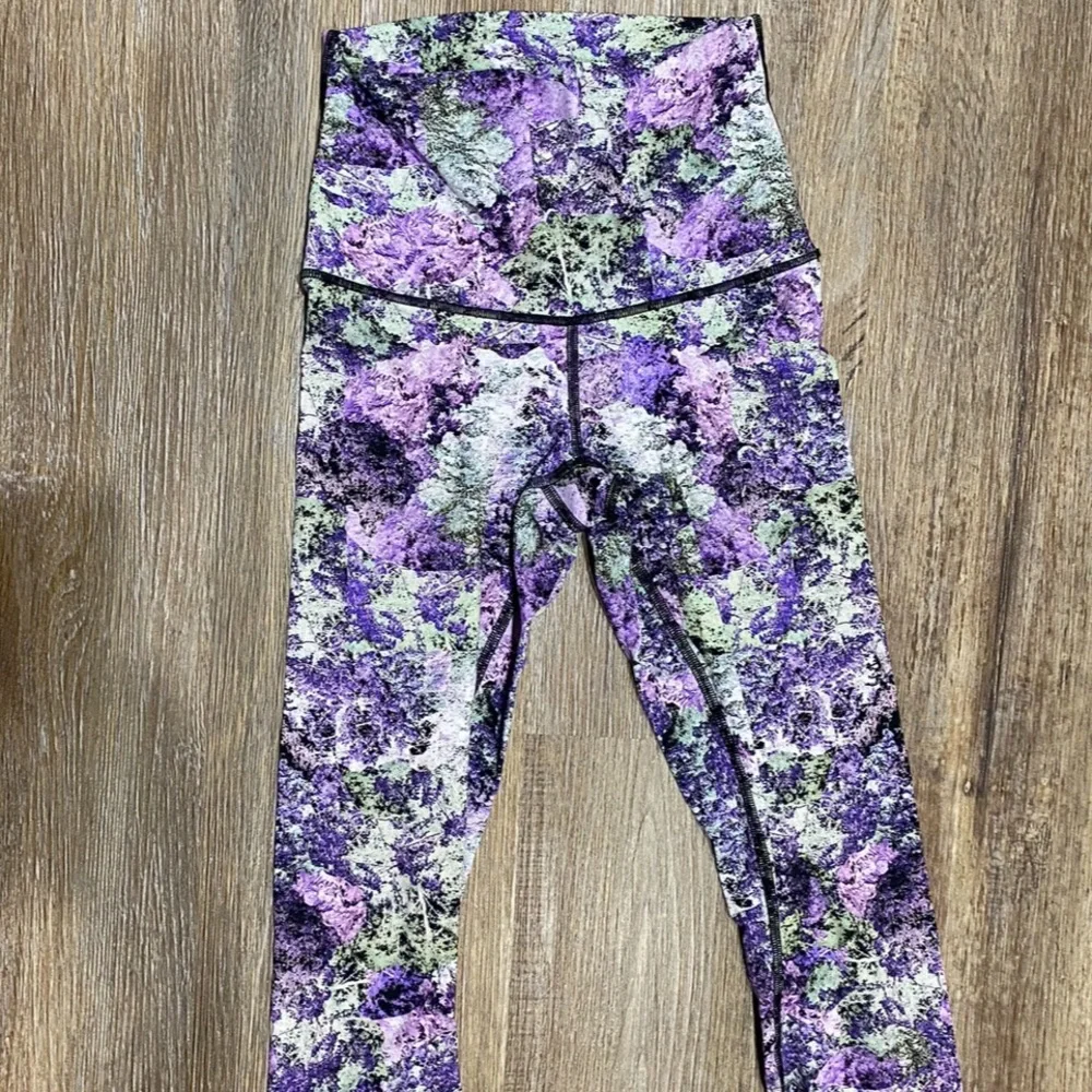 LULULEMON Wunder Under HR purple leggings 2
